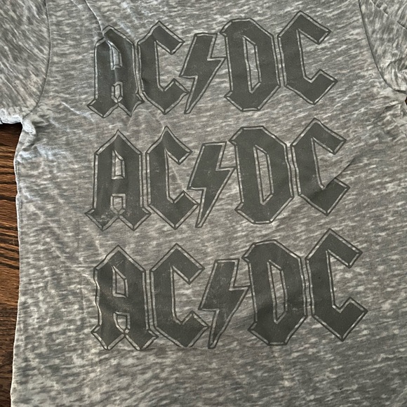 Recycled Karma - AC/DC Black Lightning Bolt T-Shirt - Picture 2 of 6